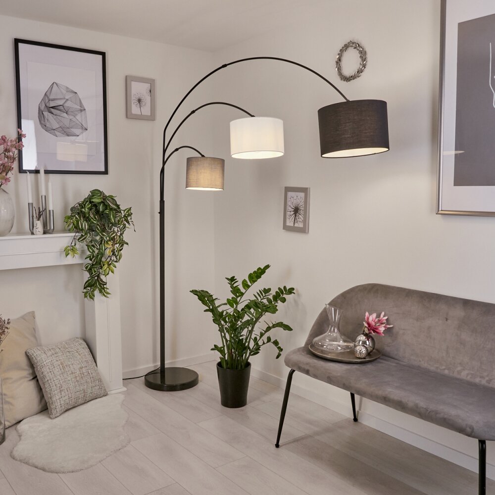 Lampadaire Renfrew Noir, 3 lumières main product photo