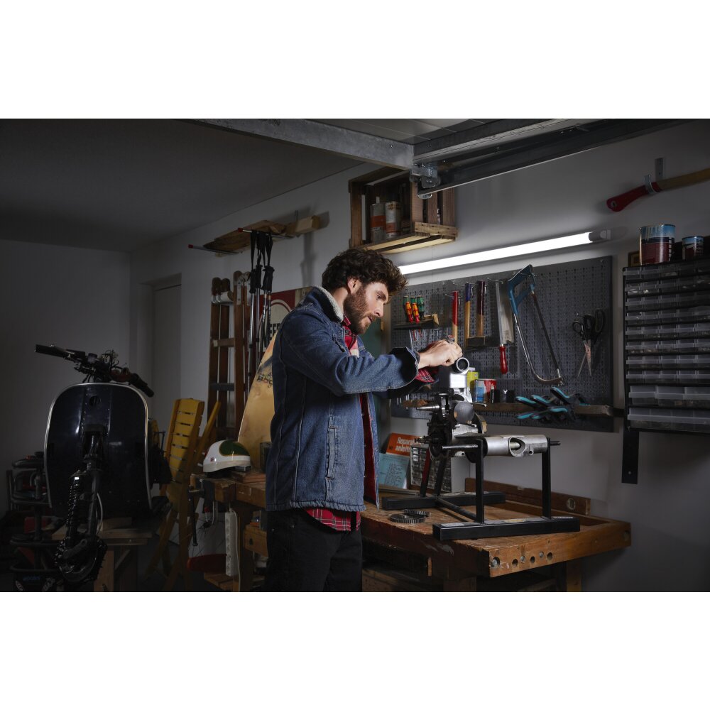 lampes pour bandeaux LEDVANCE POWER BATTEN Blanc, 1 lumière main product photo