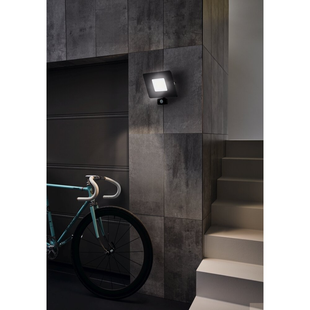 Applique murale d'extérieur Eglo FAEDO LED Noir, 1 lumière, Détecteur de mouvement main product photo